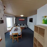 泽勒兹纳鲁达公寓 *